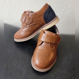 TAHARI SHOE
